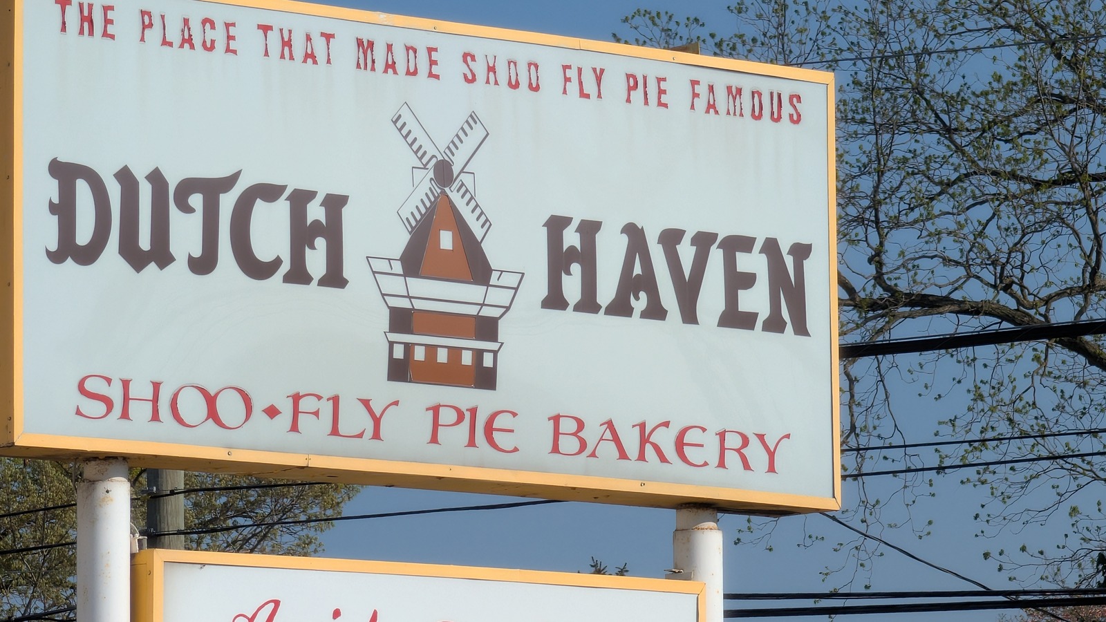 Dutch Haven Shoo-Fly Pie Bakery roadside sign in Ronks, Pennsylvania.