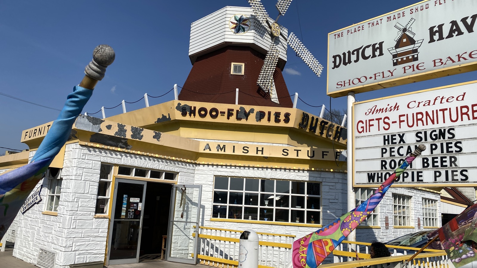 This Pennsylvania Bakery Has Been Serving Shoo-Fly Pie From The Original 1946 Recipe