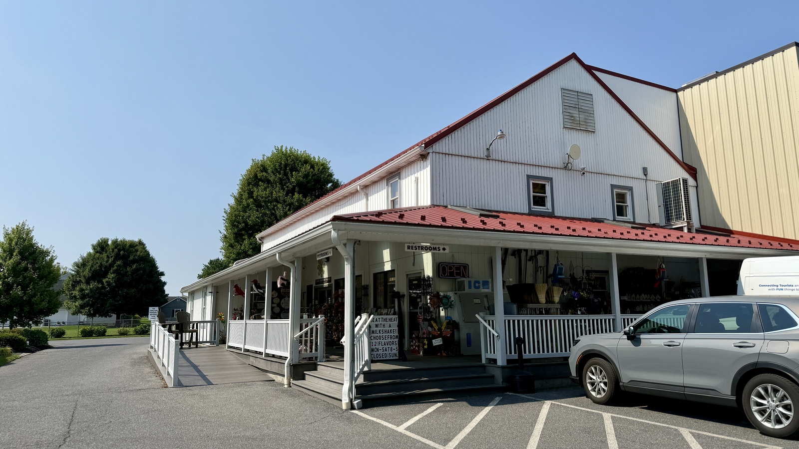 This Family-Owned Pennsylvania Bakery Has Been Turning Out Shoofly Pie Since 1972