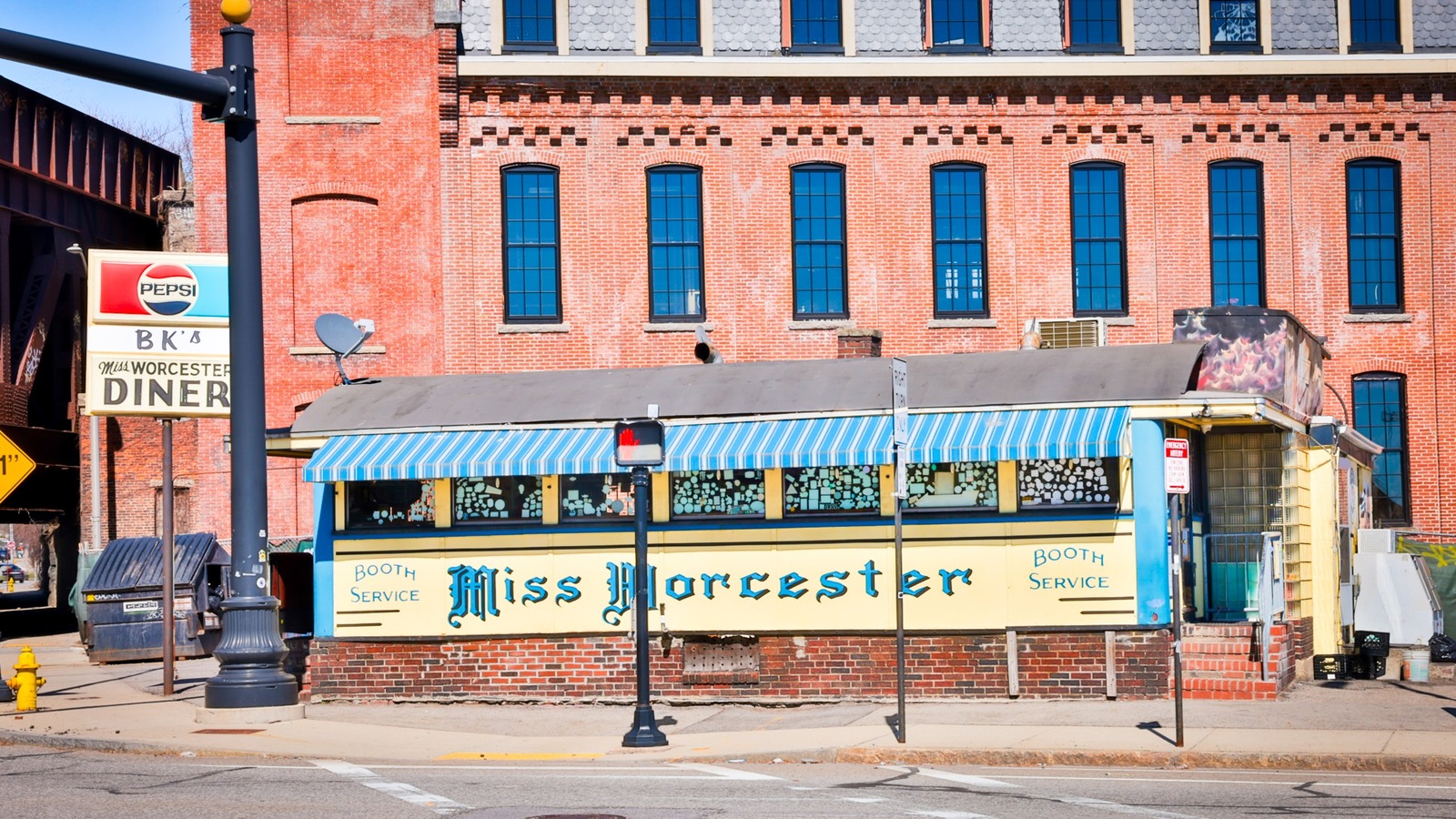 This 1948 Massachusetts Diner Still Serves Creative French Toast Across From The Factory That Built It