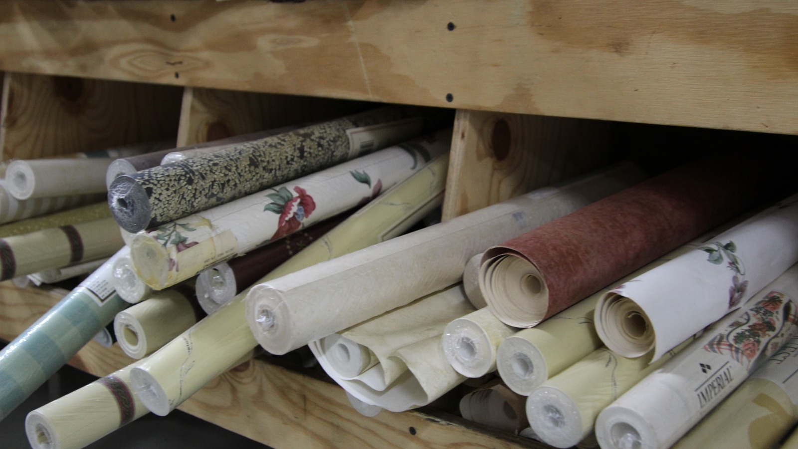 Secondhand shopping scene at Habitat for Humanity ReStore - South in Buffalo