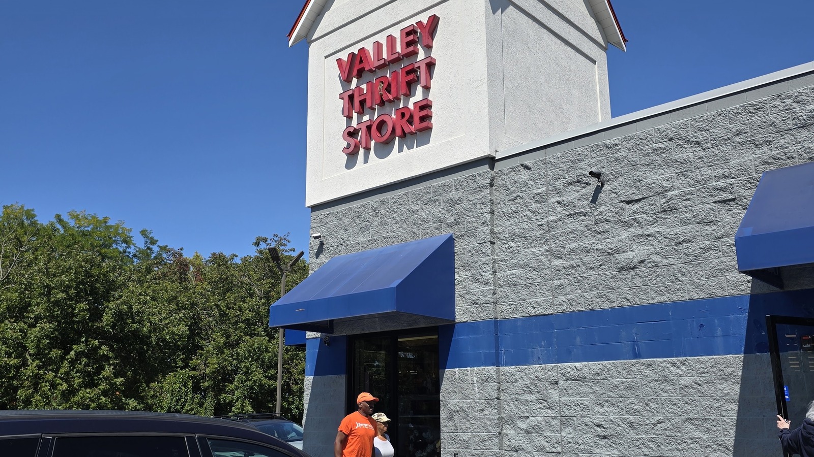 Secondhand shopping scene at Valley Thrift Store in Cincinnati