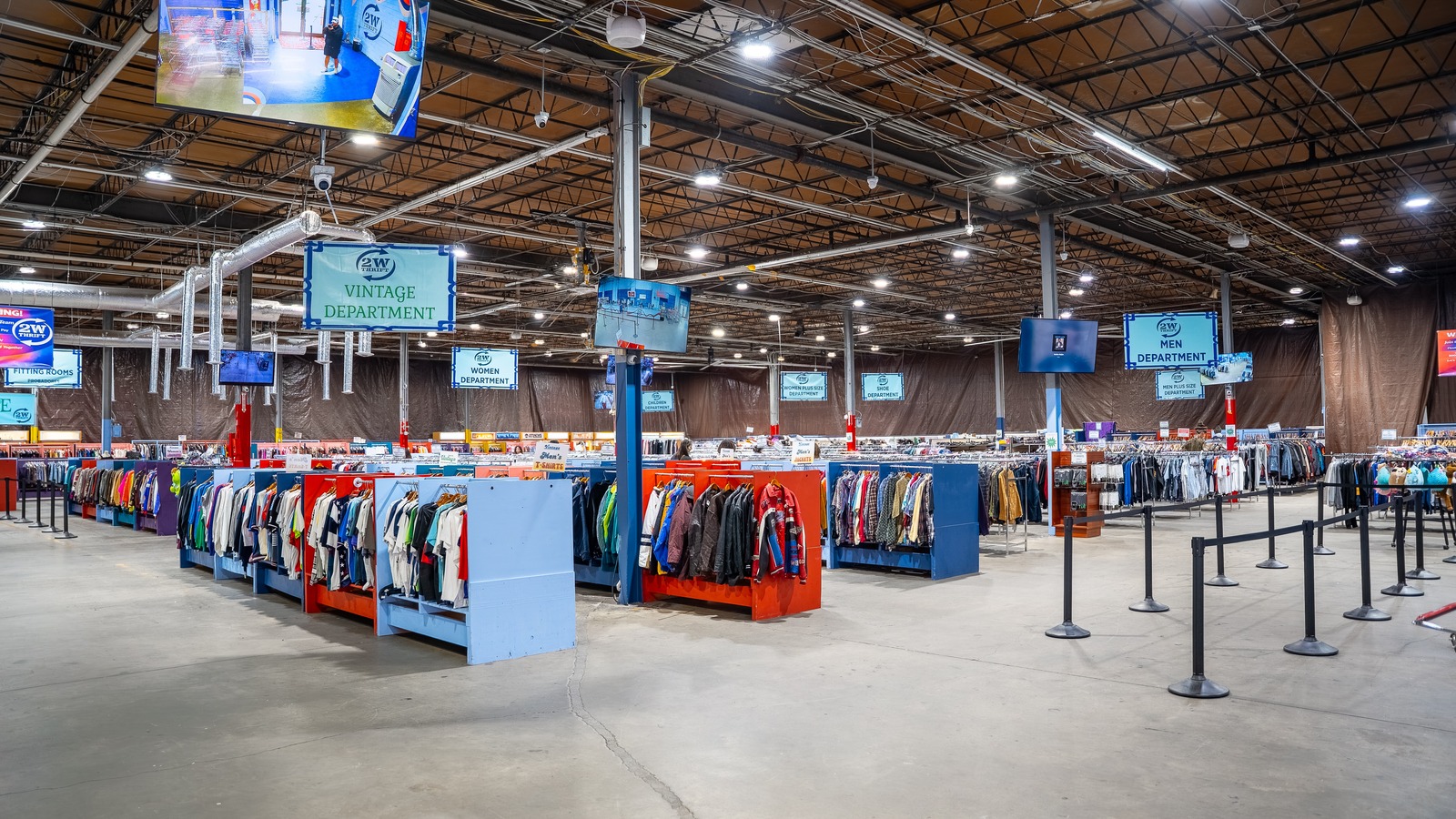 Secondhand shopping scene at 2W Thrift Store in Atlanta
