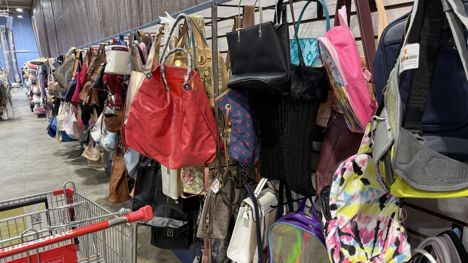 2W Thrift Store in Atlanta, Georgia