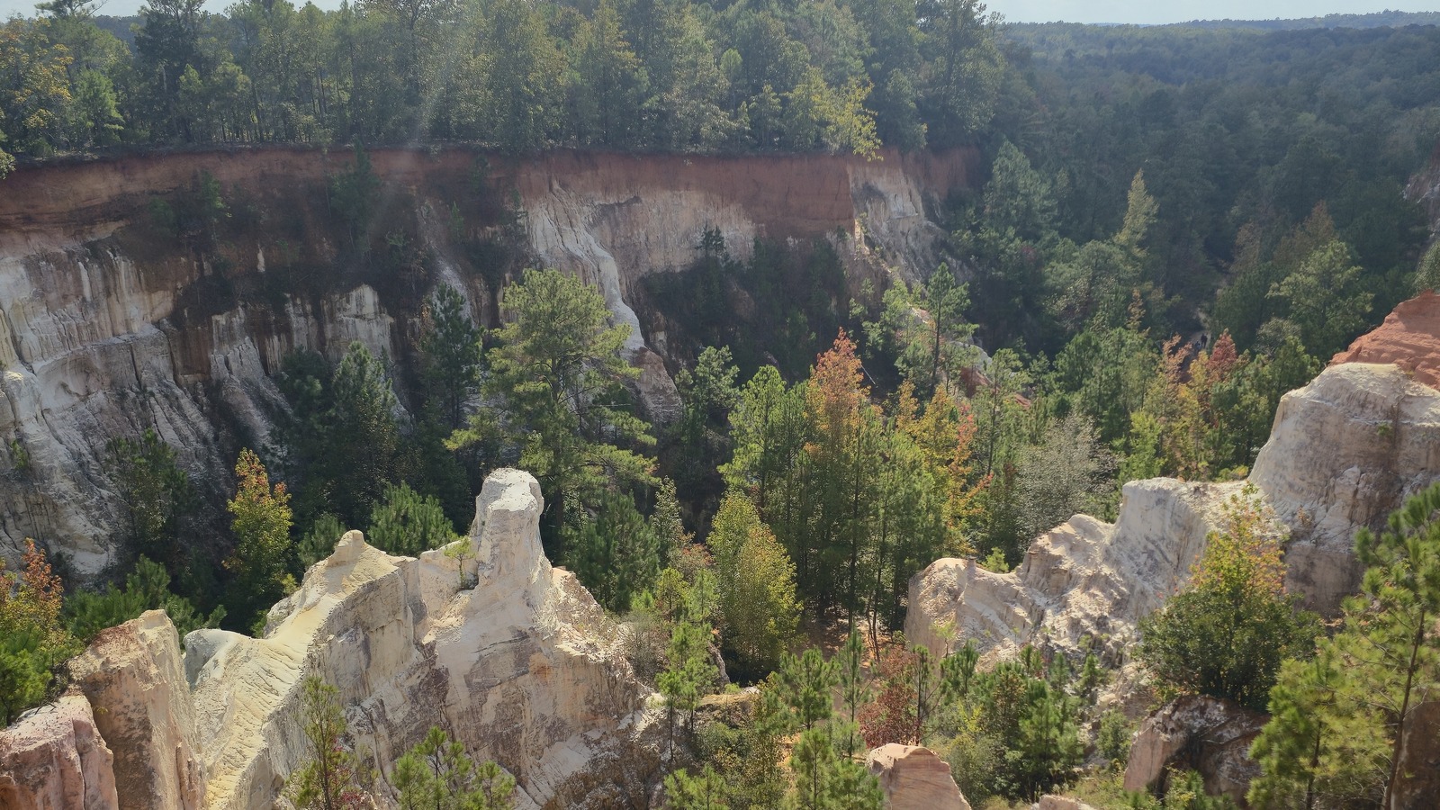 This 2,706-Acre Georgia State Park Feels Like The State’s Own Painted Canyon