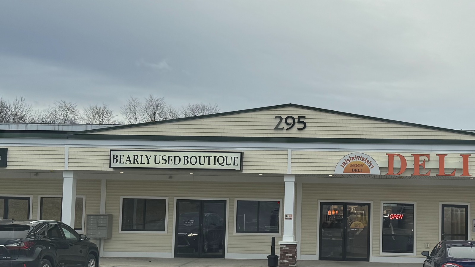 Bearly Used Boutique storefront on Kennedy Memorial Drive in Waterville