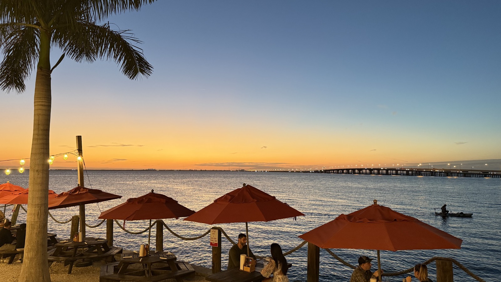 7 Reasons This Florida Seafood Escape Belongs On Your Sunset List