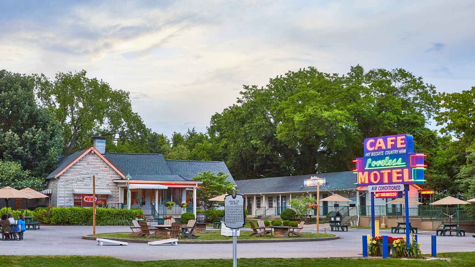Tennessee Has 8 Diners And Breakfast Spots That Turn Any Morning Into A Mini Getaway
