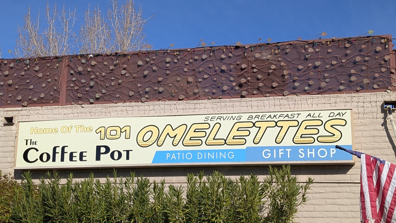 Coffee Pot Restaurant marquee advertising 101 omelettes in Sedona
