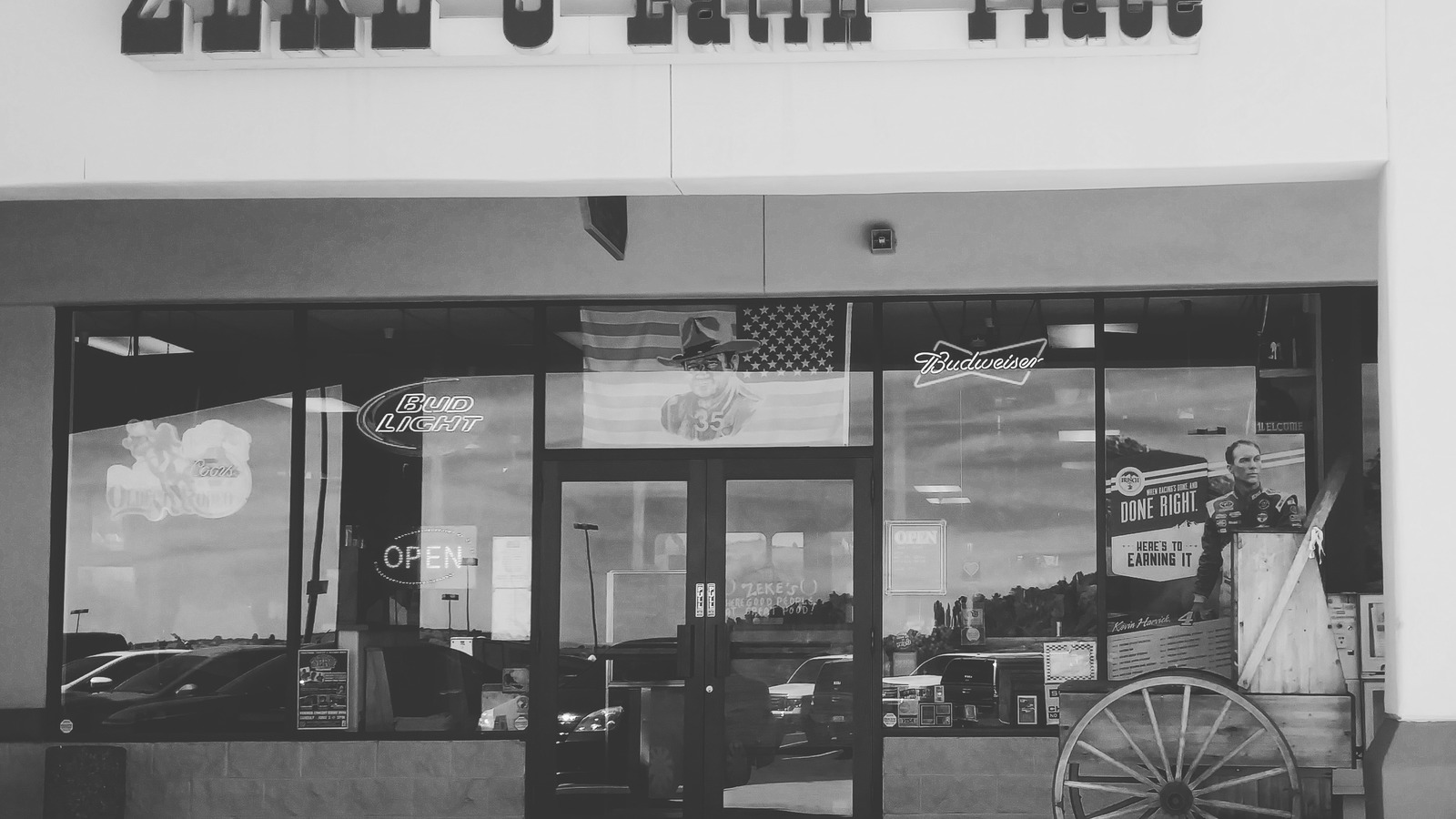 Big Hot Cakes And Cowboy Decor Make This Arizona Breakfast Stop Worth Waking Up For
