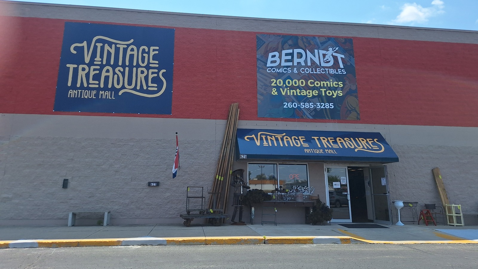This Indiana Antique Mall Has 20,000 Comics And A Full Floor Of Vintage Finds