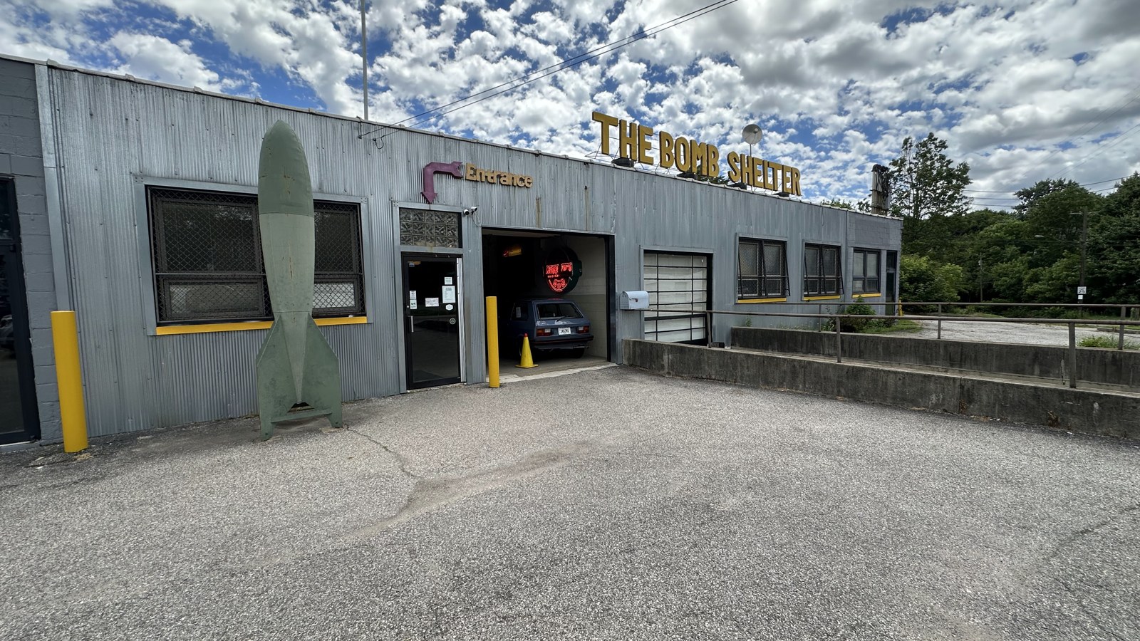 This Ohio Antique Store Packs 1950s-To-1980s Finds Into A Retro Wonderland Worth Losing Hours In