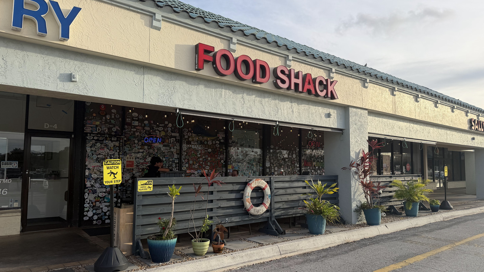 This 2002 Florida Seafood Shack Turns Sweet Potato-Crusted Fish Into The Main Event