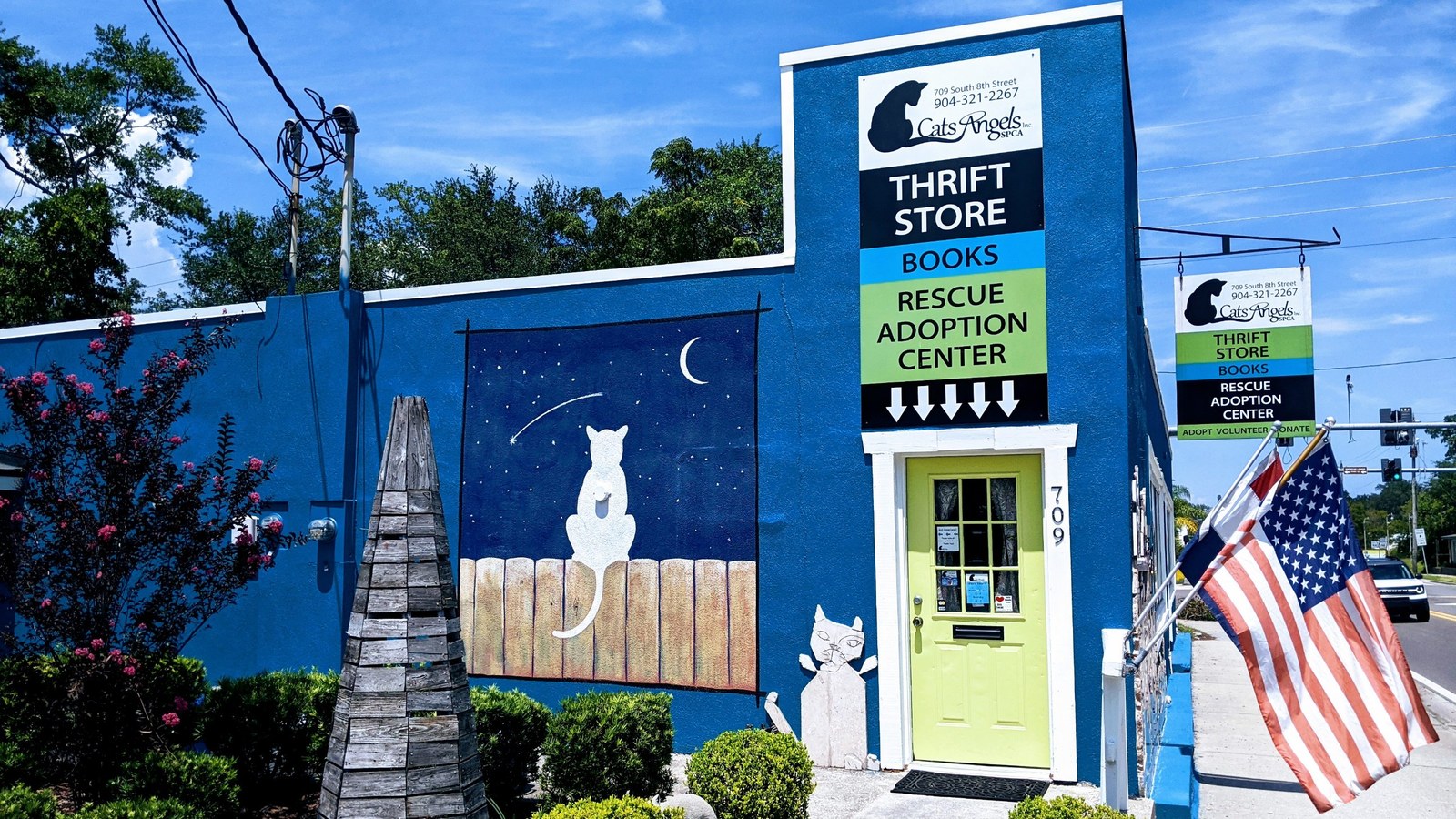 Blue storefront of Cats Angels thrift store in Fernandina Beach