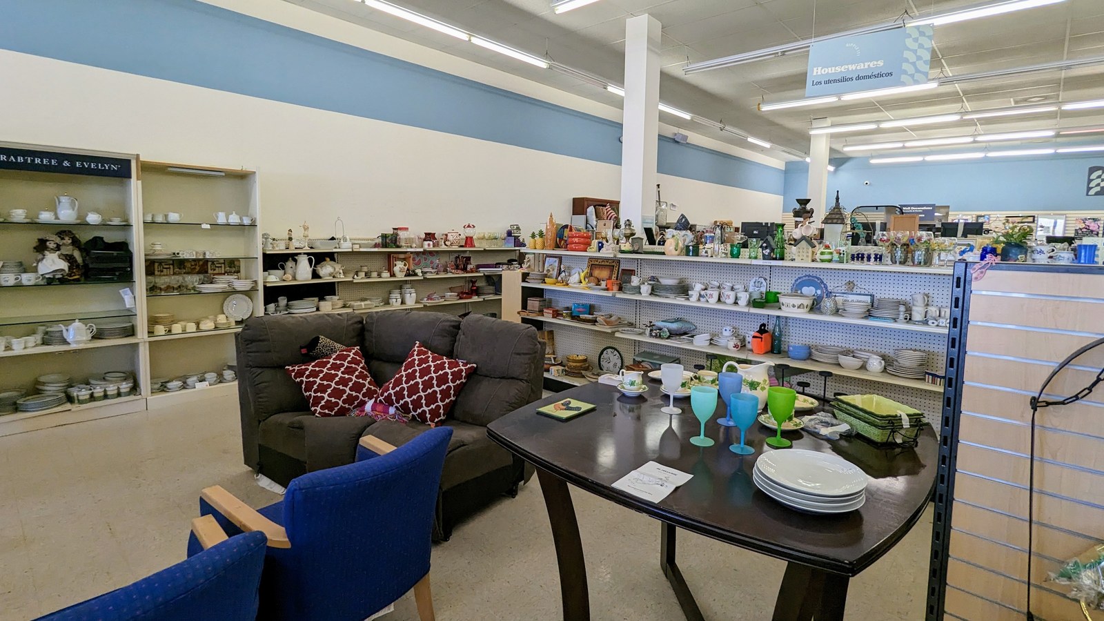Clothing and home goods inside Ripple Resale