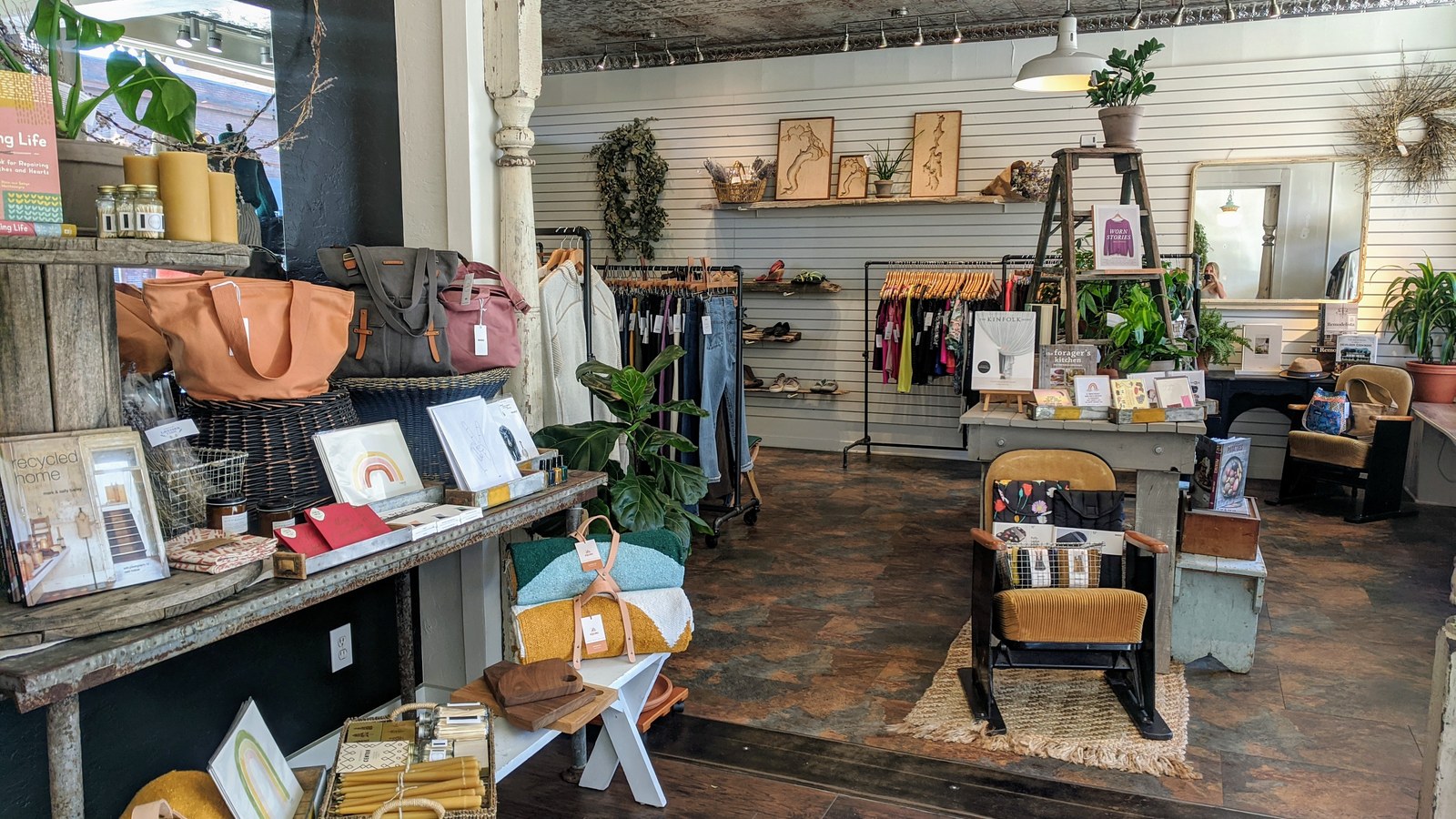Clothing racks and gift displays inside Azalea Handpicked Style in Sandpoint Idaho