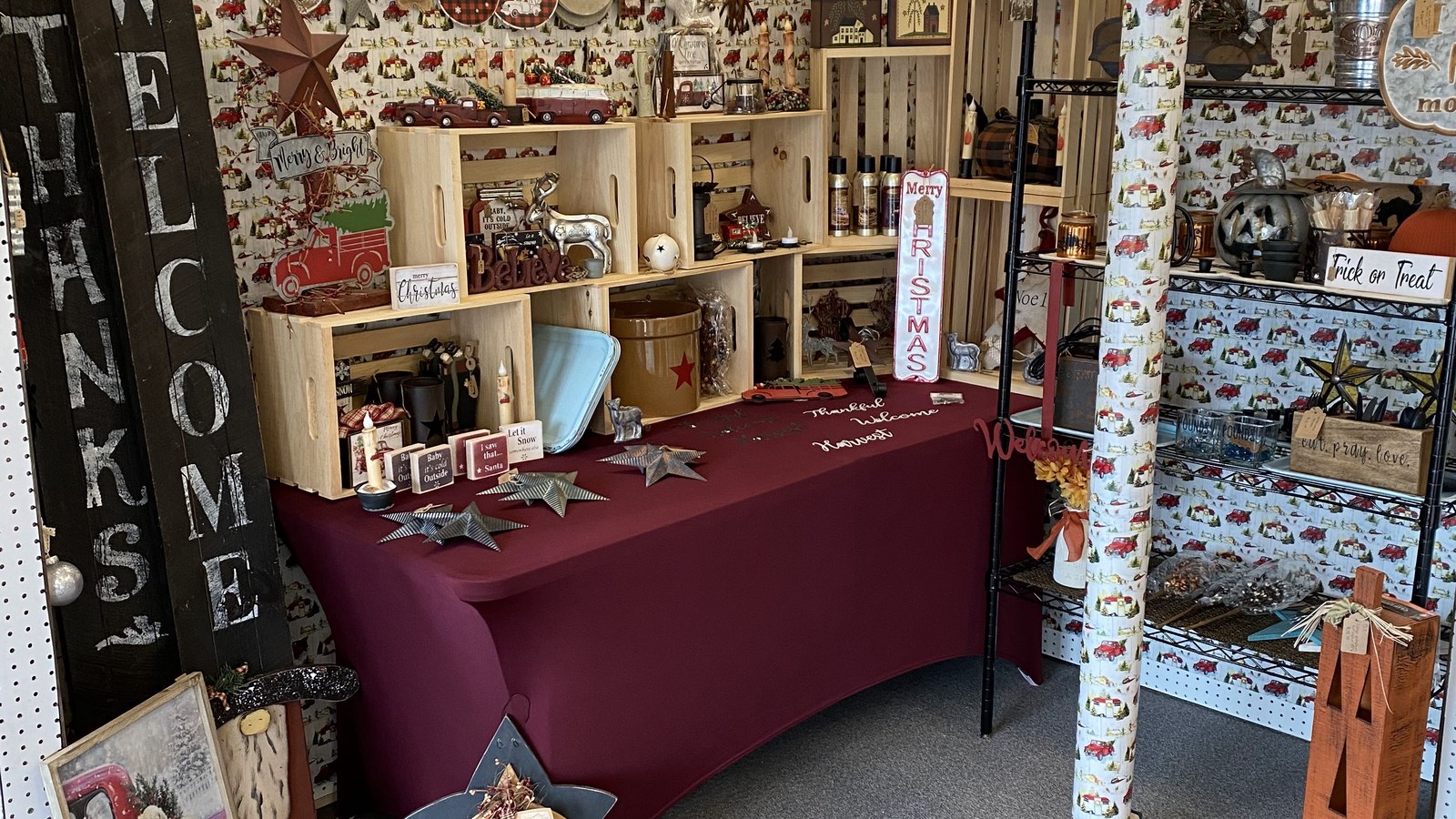 Secondhand merchandise at Weaver Treasures Antique Mall in Hagerstown, Maryland