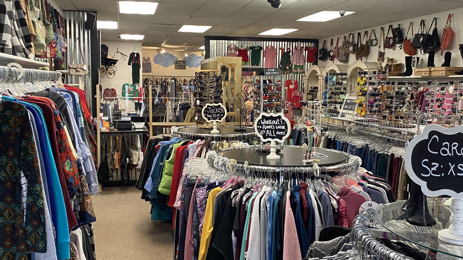 Secondhand merchandise at Luv Me 2 Times in Foley, Alabama