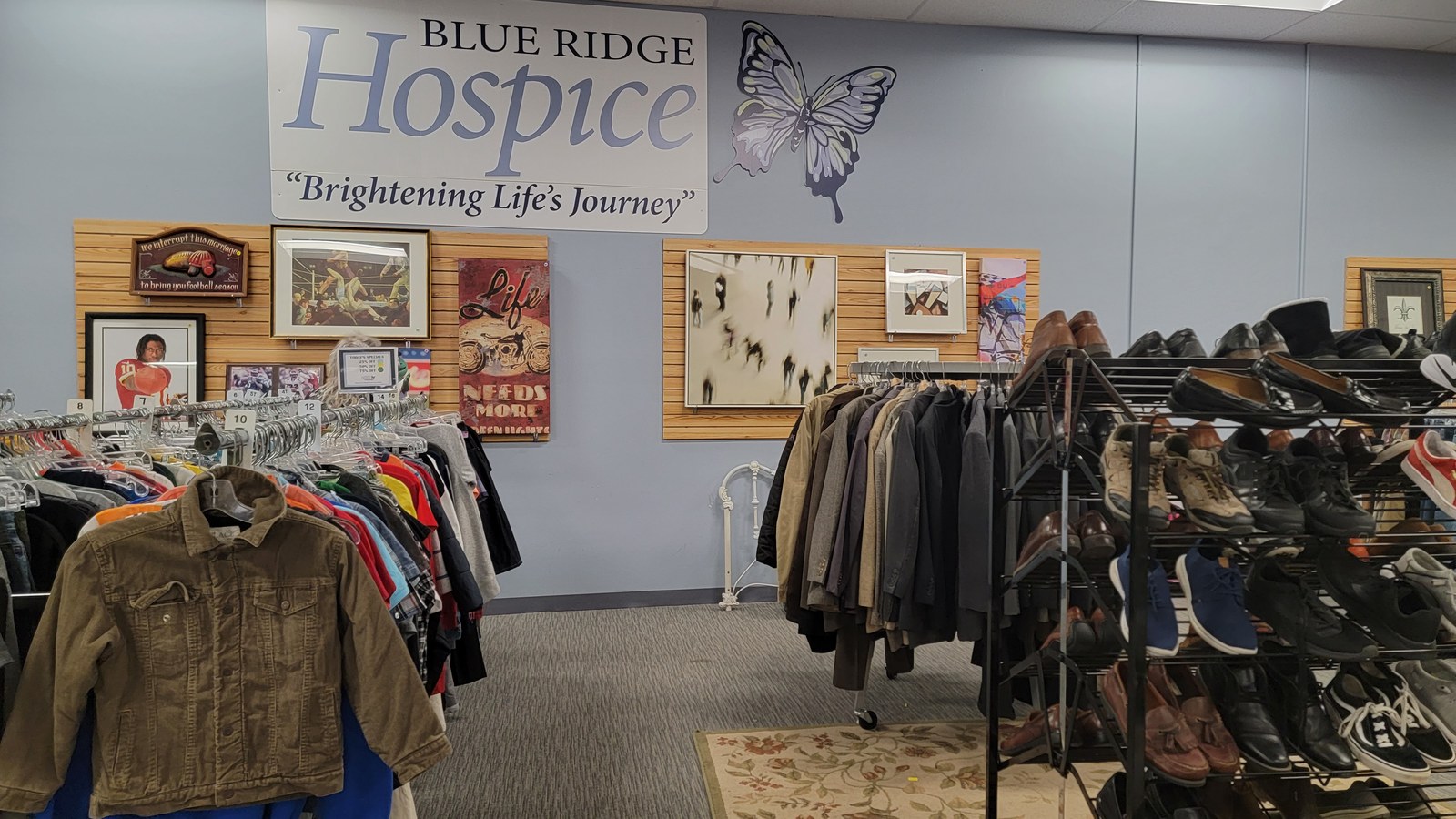 Secondhand merchandise at Blue Ridge Care Purcellville Thrift Shop in Purcellville, Virginia